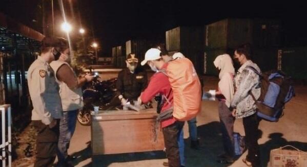Pengetatan Dimulai, Penumpang Kapal Masuk Tanah Bumbu Diperiksa