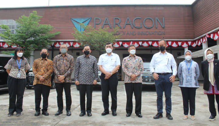 Bareng Budi Gunadi & Agus Gumiwang, Luhut Pandjaitan: Paragon Layak Dijadikan Contoh Disiplin Prokes
