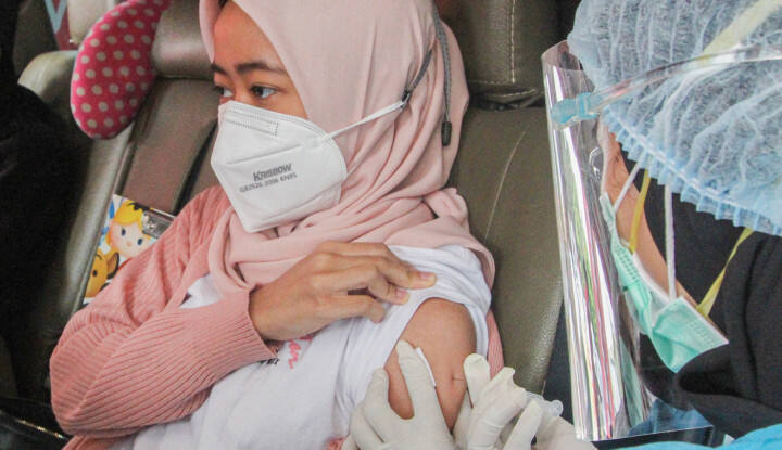 Lakukan Ini Jika Muncul Reaksi KIPI setelah Vaksinasi Covid-19 | Infografis