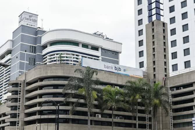 bank bjb Raih Peringkat Pertama Kategori Bank Go Public versi InfoBank