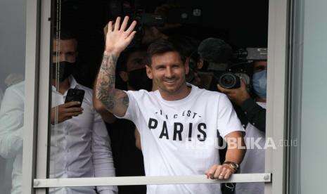 Ronaldinho Berharap Lionel Messi Bahagia di PSG
