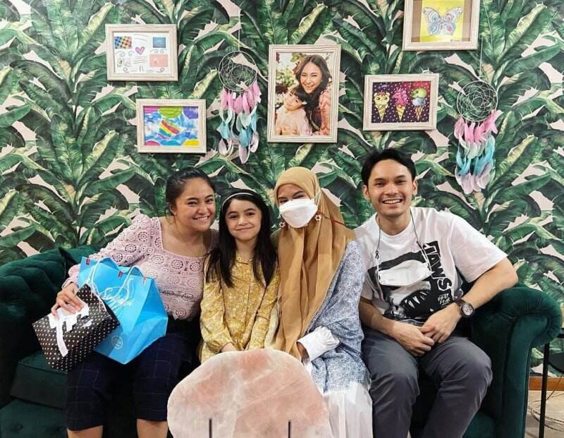 Marshanda Unggah Momen Ulang Tahun Ke-32, Ada Anak hingga Mantan Suami