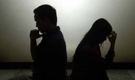 Bila Istri Dianiaya Suami dan Keluarganya Menolak Perceraian