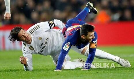 Messi dan Ramos Kini Satu Tim, Begini Tanggapan Ronaldinho