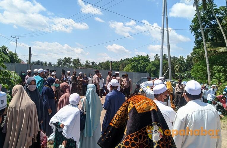 Guru Kapuh Berpulang, Jemaah Berduka