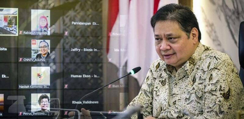 Menko Airlangga Ajak Berbagi Buah Untuk Tingkatkan Kesembuhan dan Imunitas