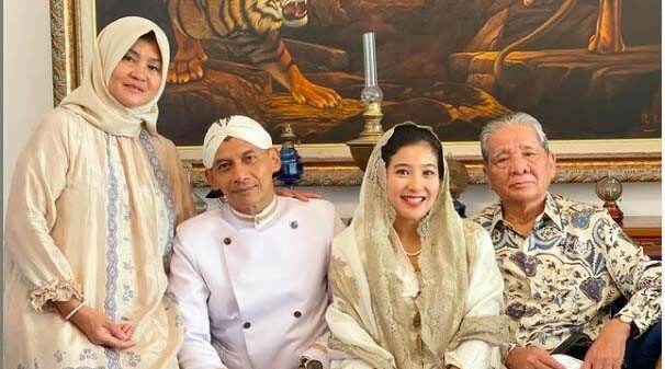 Olivia Zalianty Pamer Foto Bareng Suami, Eddies Adelia: Semoga Jadi Keluarga yang Sakinah