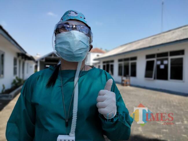Pengabdian Yosephine Pratiwi, Jadi Dokter karena Pesan Sang Ayah