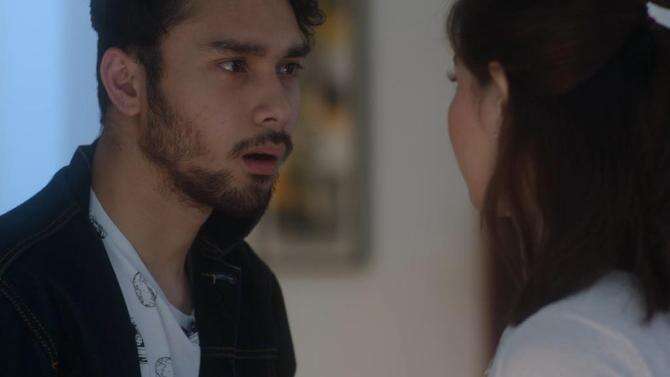 Dunia Maya Episode 7: Pacar Achmad Megantara Muncul