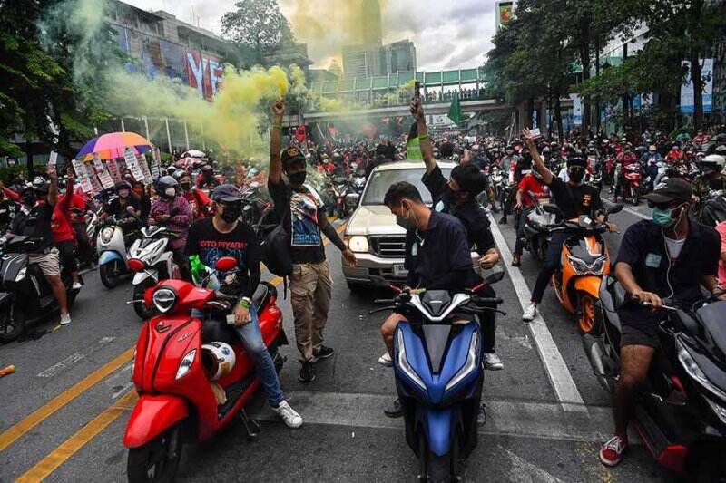 Konvoi Warga Protes PM Prayut