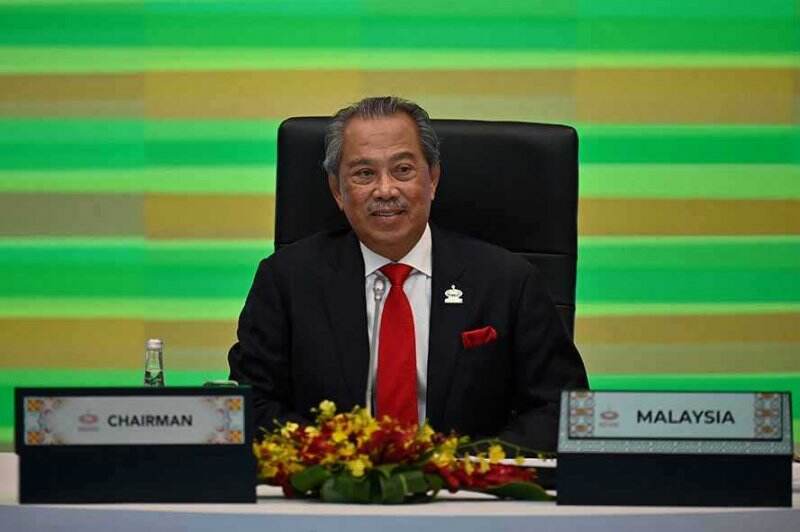 Malaysia Longgarkan Pembatasan Covid-19