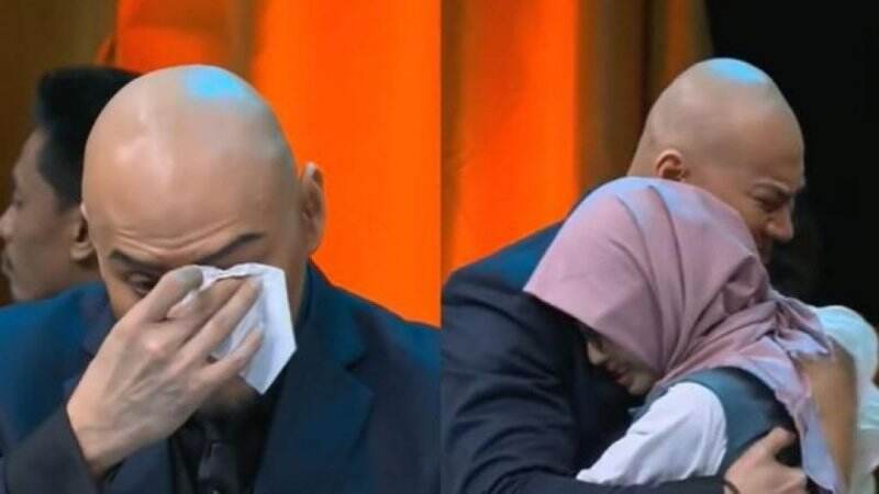 Tak Kuasa Tahan Tangis, Air Mata Deddy Corbuzier Tumpah Dipelukan Wanita Ini: Saya Rasa Tugas Saya Sudah Cukup...