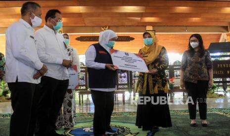 Bupati minta Gubernur Perbanyak Vaksin untuk Mojokerto