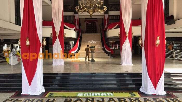 Kala Balai Kota Banjarmasin Bersolek Sambut HUT RI di Tengah Pembatasan Level IV