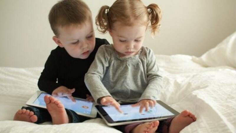 Bisa Bikin Makin Pintar! 15 Situs Edukasi Ini Cocok Buat Si Kecil Tonton Moms