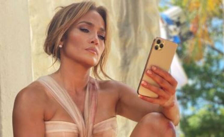 Move On, Jennifer Lopez Unfollow dan Hapus Foto Mantan Tunangan