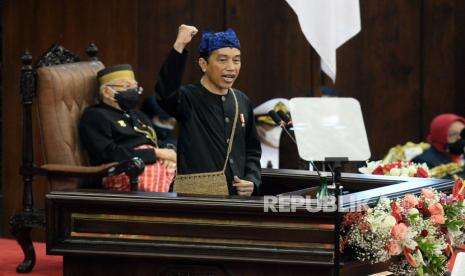 Jokowi Janjikan Pengelolaan Utang 2022 Dilakukan Hati-hati
