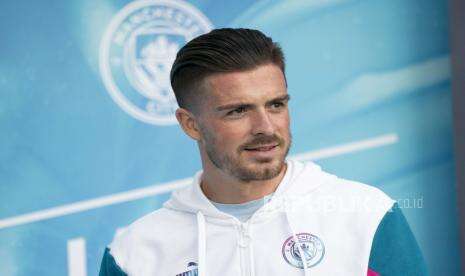 Guardiola Terkesan dengan Debut Grealish, Tapi…