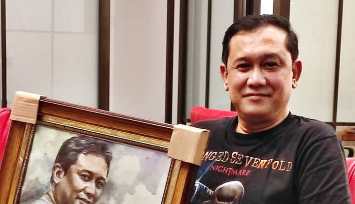 Harusnya Seneng Lihat Jokowi Pakai Baju Adat, Coba Kalau Tiba-Tiba Pakai Selendang Palestina