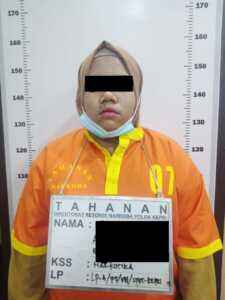 Bawa Narkoba Jenis Putaw, Wanita Berhijab Ditangkap Polisi