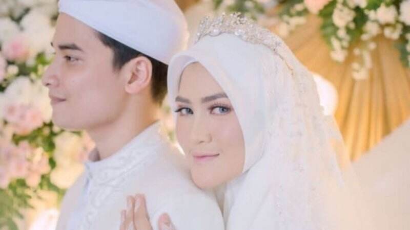 Dihujat Warganet, Alvin Faiz Akhirnya Buka Suara Soal Pernikahannya dengan Henny Rahman