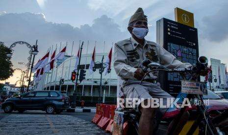In Picture: PPKM Pandemi Covid-19 Kembali Diperpanjang