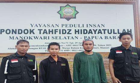 BMH Bangun Sumur Bor Pondok Tahfidz Hidayatullah Mansel