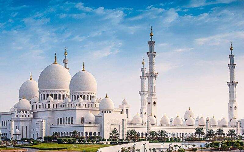 Kemenag Buka Seleksi Imam Masjid untuk Ditempatkan di Uni Emirat Arab