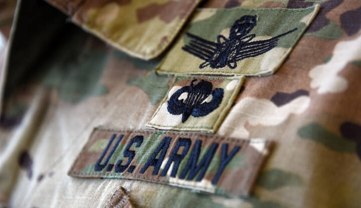 Tentara Amerika Sodorkan Makanan Berbahan Dasar Babi ke Pengungsi Afghanistan