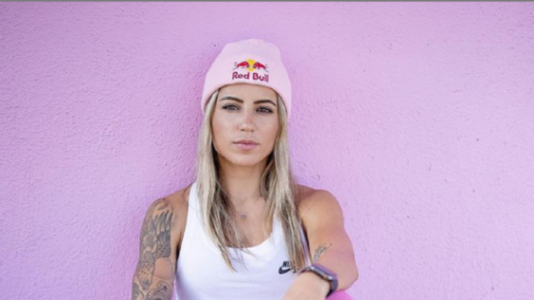 Leticia Bufoni, Nyatakan Cinta kepada Neymar