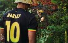 VIDEO: Ajax Amsterdam Rilis Jersi Ketiga, Terinspirasi dari Bob Marley