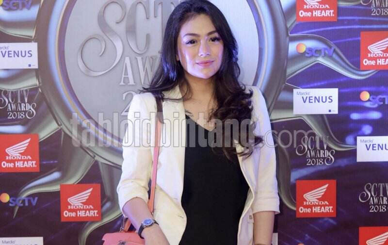 Rambah Dunia Presenter, Celine Evangelista Banyak Belajar dari Senior