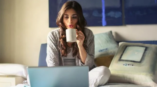 Tips Atasi Gangguan Kesehatan saat WFH, dari Sakit Pinggang hingga Burnout