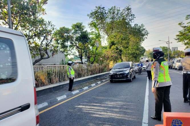 Polisi Masih Perketat Wilayah Perbatasan Sidoarjo-Surabaya