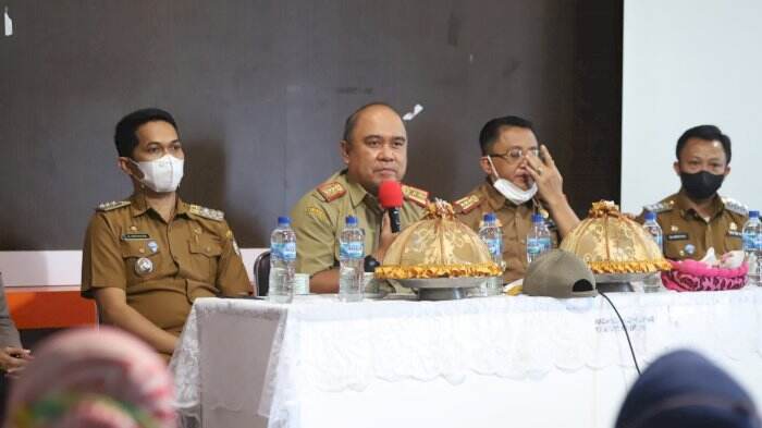 Camat Ujung Pandang Optimis Sukseskan Program Makassar Recover