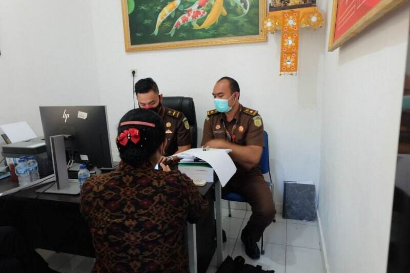 Dugaan Korupsi Pengadaan Masker Senilai Rp2,9 Miliar, Eks Bupati Karangasem Diperiksa Kejaksaan
