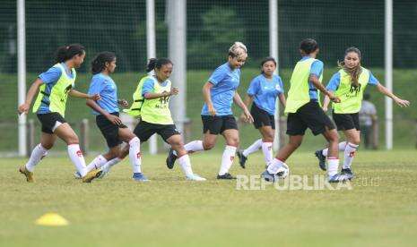 Timnas Sepak Bola Putri Pulihkan Kondisi Fisik