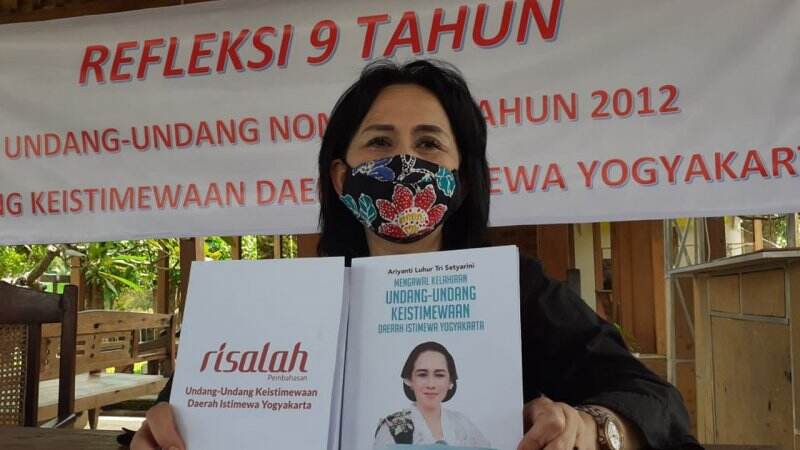 Bukukan Risalah Pembahasan, Luncurkan Biografi Mengawal Kelahiran UUK