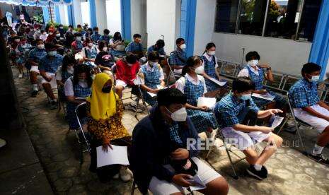 Disiplin Protokol Kesehatan Harus di Dalam dan Luar Sekolah
