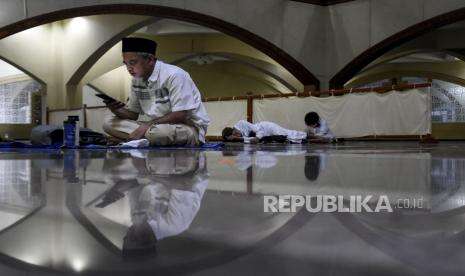 Larangan Menyembunyikan Hukum Allah