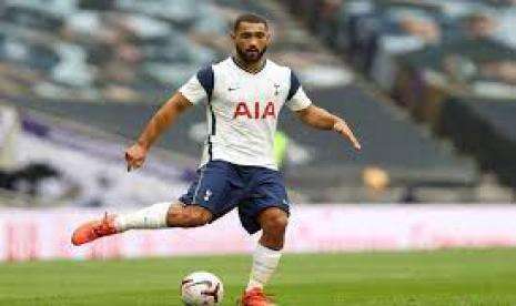 Tottenham Konfirmasi Cameron Carter-Vickers Gabung Celtic