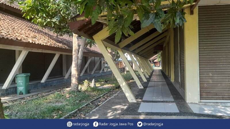 Dana Bergulir Macet, Pedagang PSG Kabur