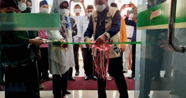 Rektor UNM Resmikan Z-mart Masjid Nurul Ilmi, Kolaborasi Baznas dan Pengurus Masjid