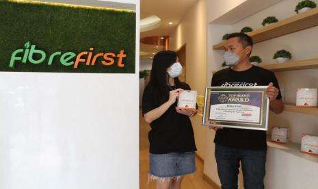 In Picture: Suplemen Fibrefirst Raih Penghargaan Top Brand Award