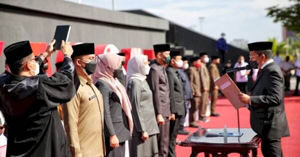 Lantik 47 Pejabat Administrator, Wali Kota Danny Minta Bekerja Profesional