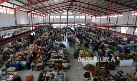 Pemerintah-DPR Naikkan Batas Bawah Pertumbuhan Ekonomi
