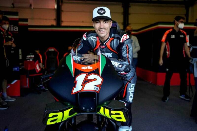Bahaya, Vinales Langsung Tampil Cepat dengan Aprilia