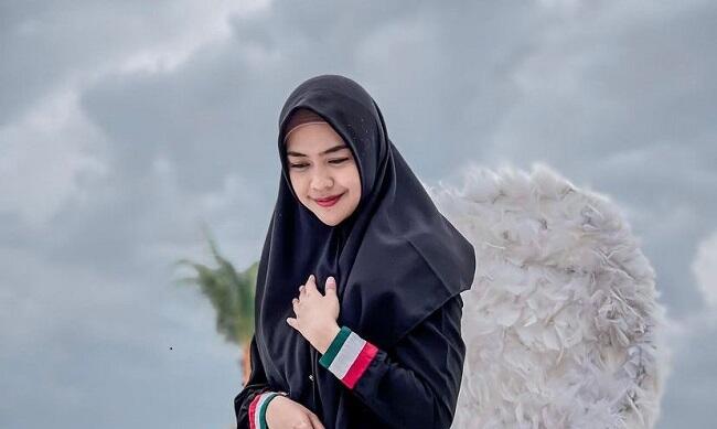 Ria Ricis Bakal Gelar Pengajian Jelang Pernikahan di Pesantren Milik Keluarga
