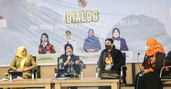 Srikandi PP Maros Hadirkan Tokoh Nasional Hasnah Syam Dalam Dialog Perempuan Merdeka