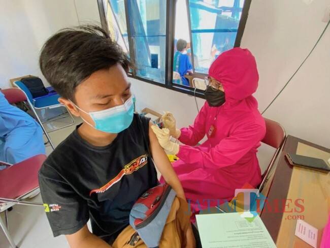 Beragam Alasan Masyarakat Kota Kediri Putuskan Ikut Vaksinasi
